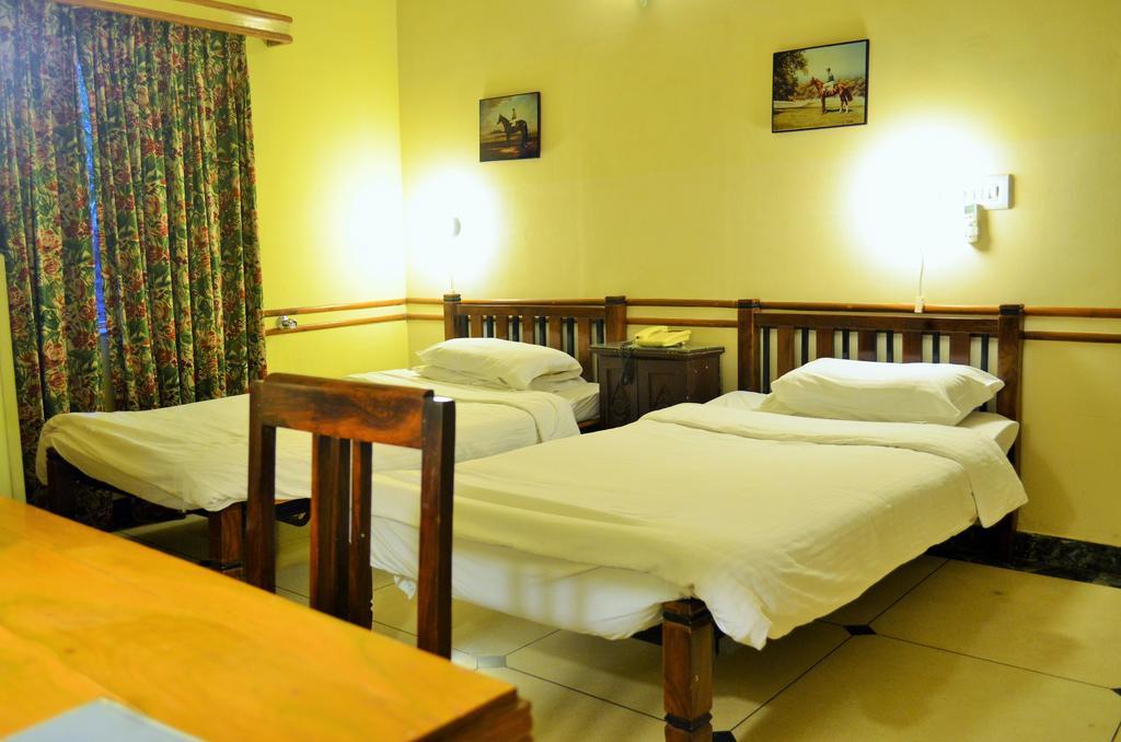 Hotel Inn Season Mahamandir Номер фото