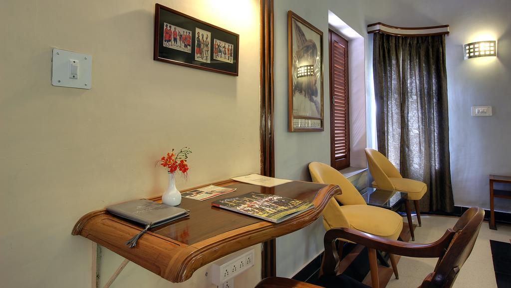 Hotel Inn Season Mahamandir Экстерьер фото