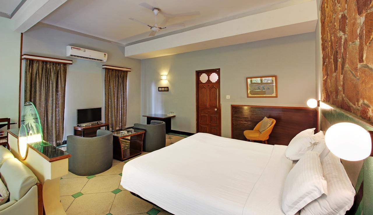 Hotel Inn Season Mahamandir Экстерьер фото